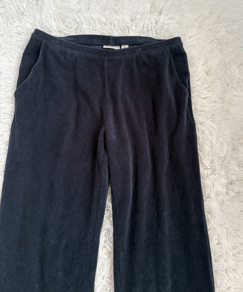 L.L. Bean Petite L Navy “Perfect Fit Knit Corduroy” Pull On Pants. Exc. Qual